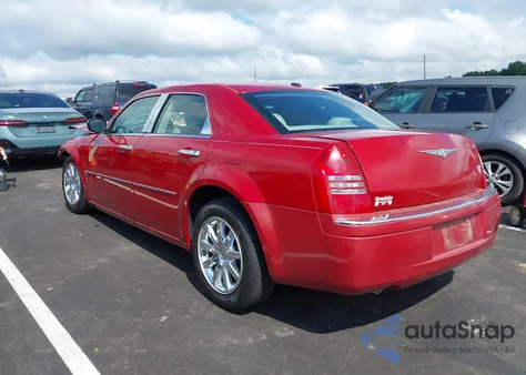 2007 Chrysler 300C z USA, uszkodzony, nr VIN 2C3KA63H37H684403
